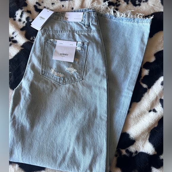 BNWT Leslie Vervet Jeans, Size 30 - Picture 1 of 3